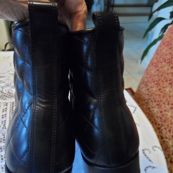 Balmain Black Calf Leather Quilted Ankle Boots w/Silver Cap Toe Size 39B - Picture 12 of 16